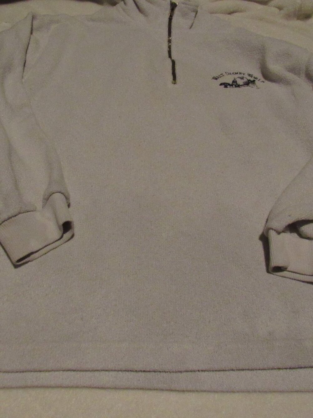 Walt Disney World Cream Pull Over Sweatshirt Se Measurements
